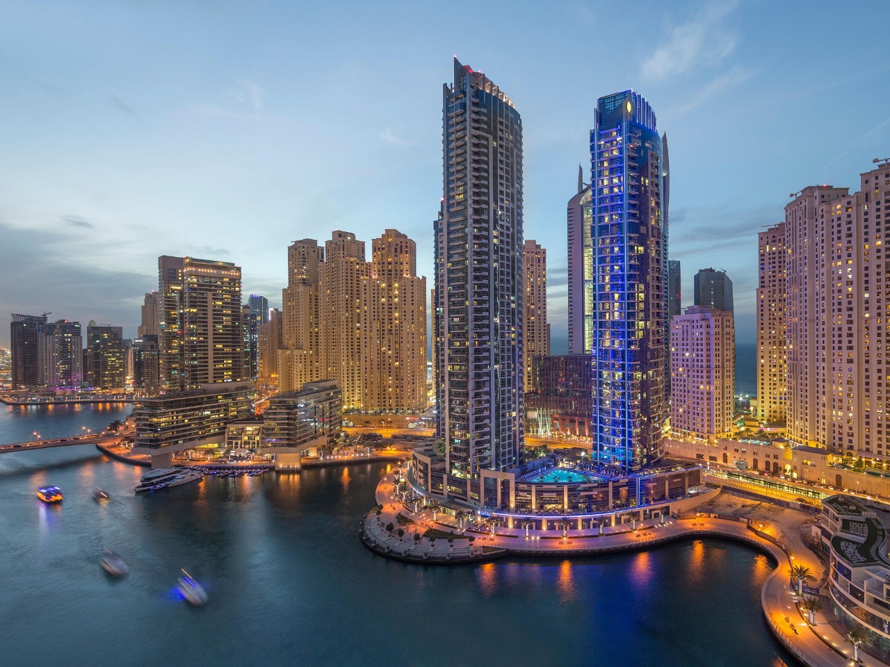 Dubai Emirados Árabes Unidos Destino De Férias Voos Hoteis Informação Geral Turismo And Viagens
